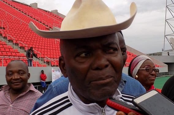 Club president interrupts match in protest against penalty